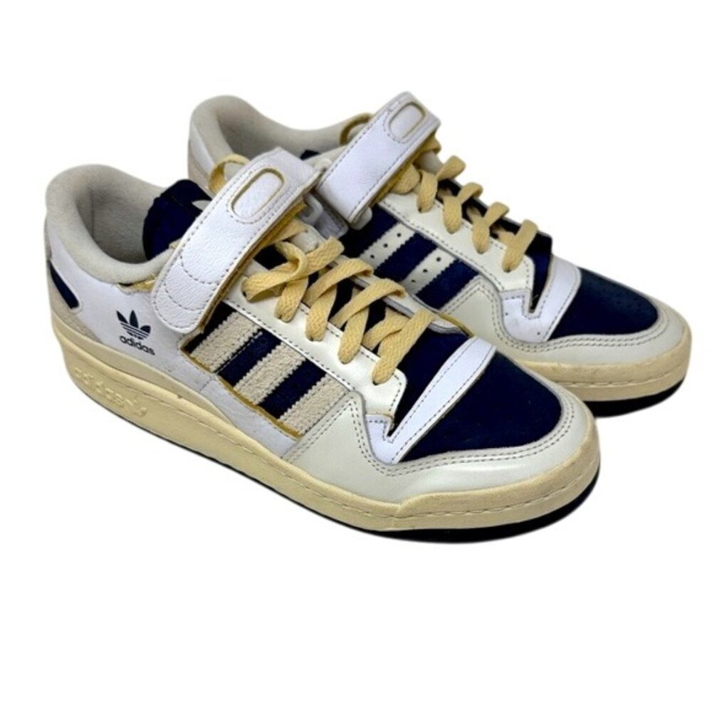 adidas Forum 84 Low XLD
Off White Collegiate Navy, US men’s 6.5